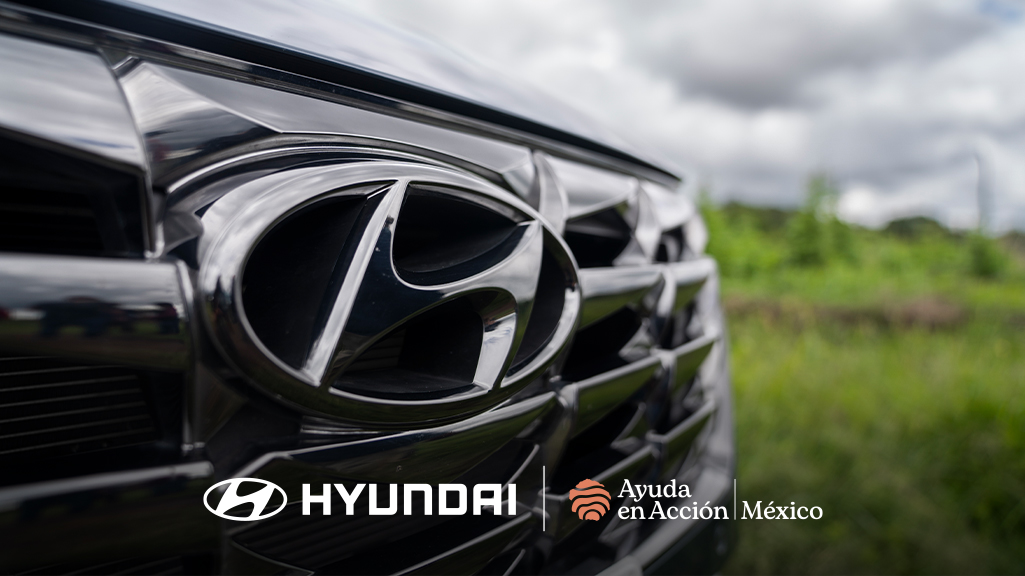 Acercamiento a parrilla de Hyundai Tucson
