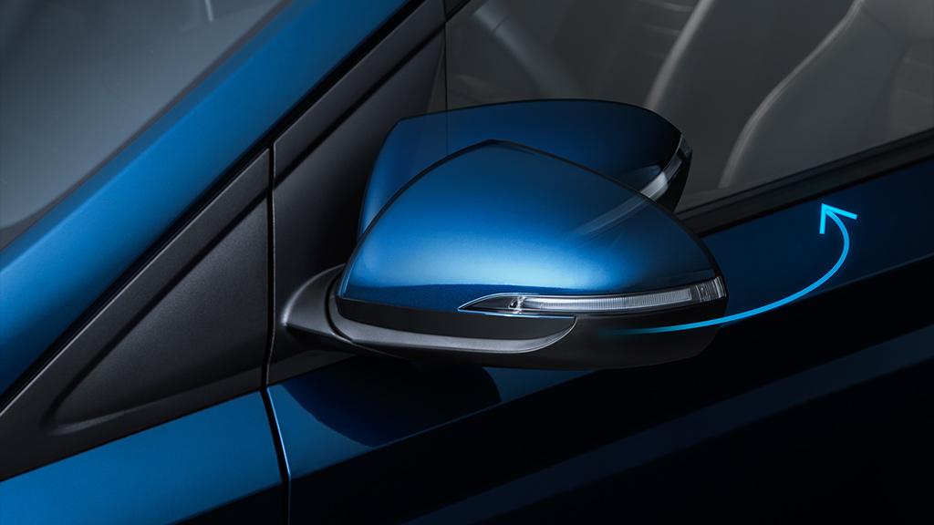 Espejos plegables eléctricamente de Hyundai HB20 Hatchback color azul