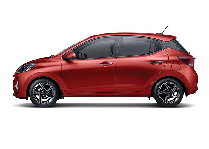 Vista lateral de Grand i10 Hatchback rojo