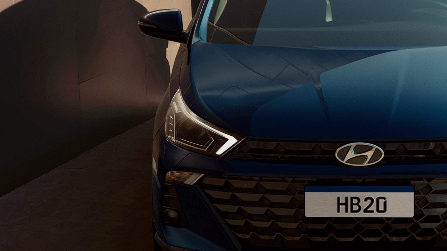 Vista frontal de HB20 Hatchback color azul