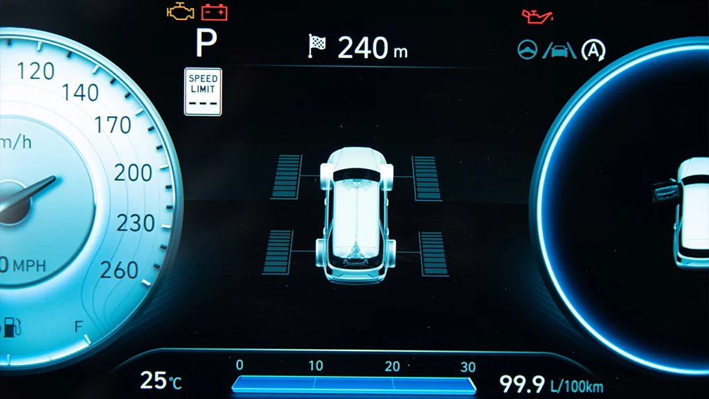 Hyundai, Cluster, Velocidad, Combustible, Estado del Motor