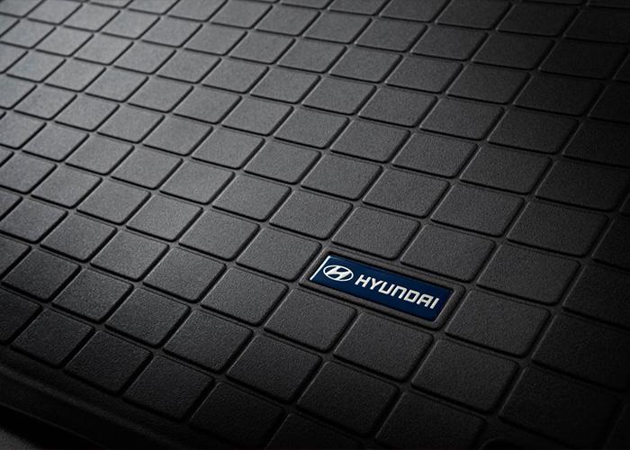 Tapete de uso rudo para cajuela color negro para Hyundai Accent Hatchback