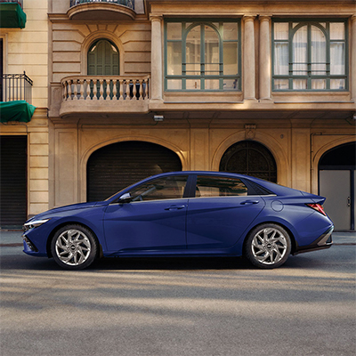 Hyundai Elantra Híbrido color azul