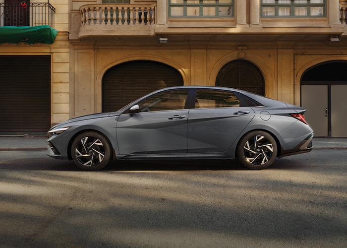 Elantra color gris