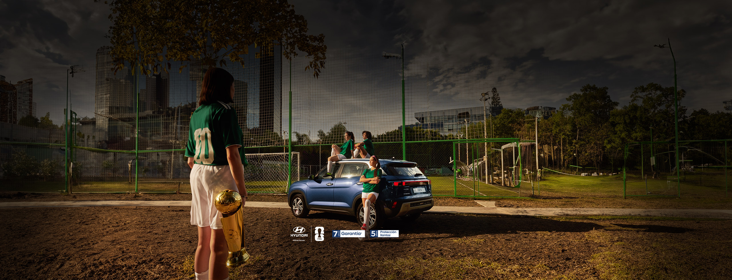 Equipo de fultbol femenil con blusas de la seleccion mexicana